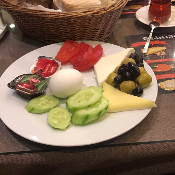 Photo taken at Nasimi Restaurant by Emre Ç. on 5/9/2017