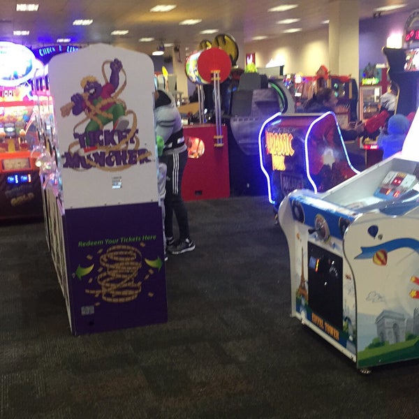 Chuck E. Cheese Concourse Village 700 Exterior St Chuck E. Cheese Concourse Village 700 Exterior St
