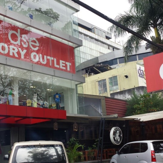 DSE Factory Outlet Outlet Store
