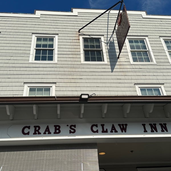 Photo taken at Crab&#39;s Claw Inn by Dv J. on 8/27/2023