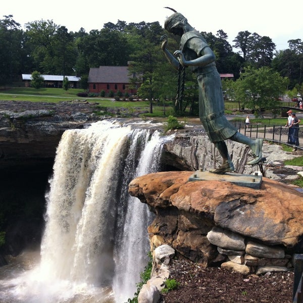 Are Dogs Allowed At Noccalula Falls