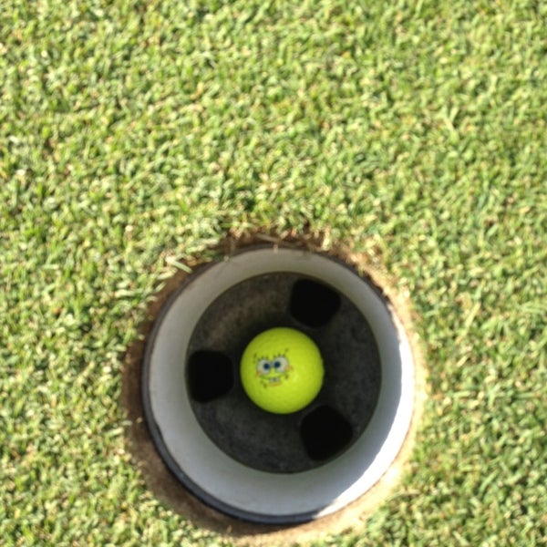 Das Foto wurde bei Braemar Golf Course von Jonathan S. am 8/4/2013 aufgenommen