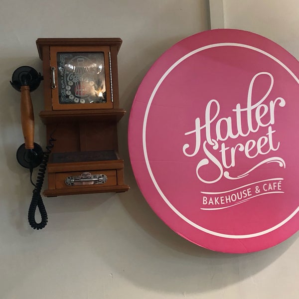 Foto tomada en Hatter Street Bakehouse &amp; Café  por Reah V. el 10/13/2019