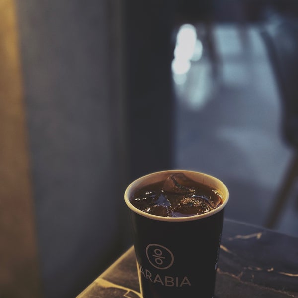 Das Foto wurde bei Arabia Coffee von ر .. am 9/28/2022 aufgenommen