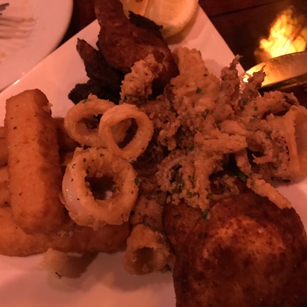 Hot sampler was wonderful, calamari prepared perfectly. Chicken parm for main but it wasn't my fav. It can get very loud. Great energy, live music, comp t-shirt with cannoli.