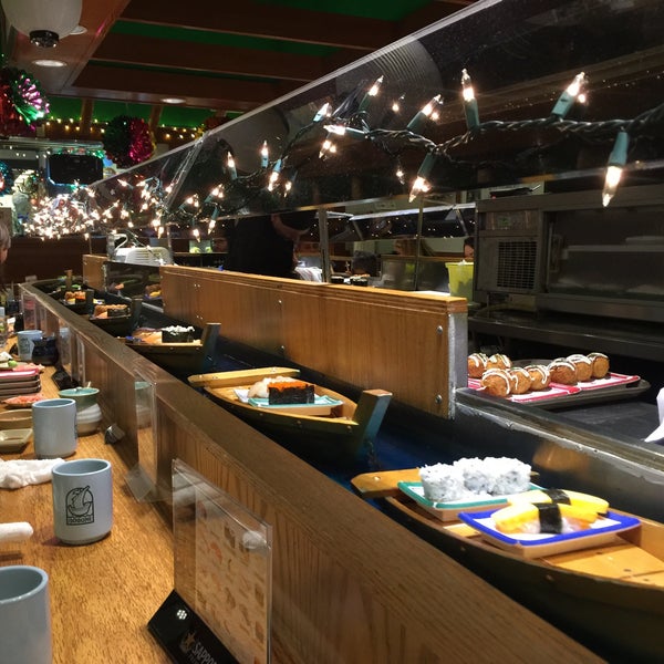 Foto scattata a Isobune Sushi da Gurulogy il 1/2/2017