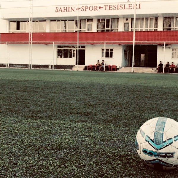 sahin spor tesisleri 611 ziyaretcidan 4 tavsiye