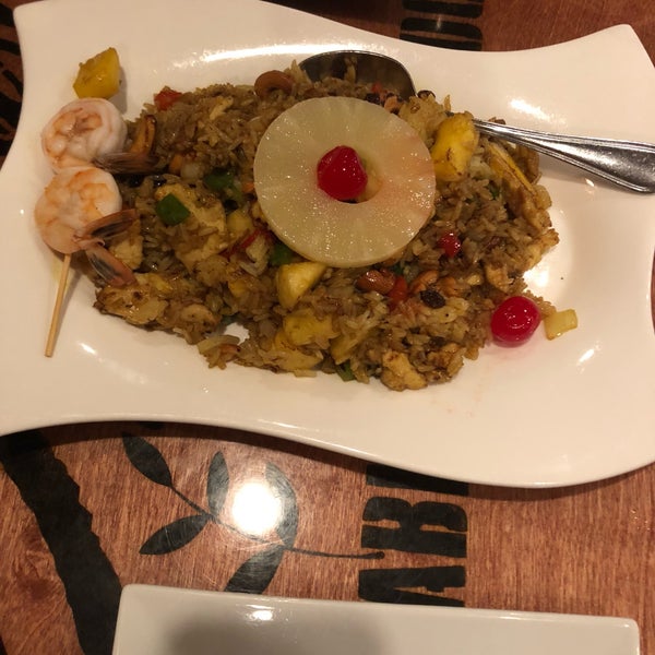 I strongly recommend the pineapple fried rice curry