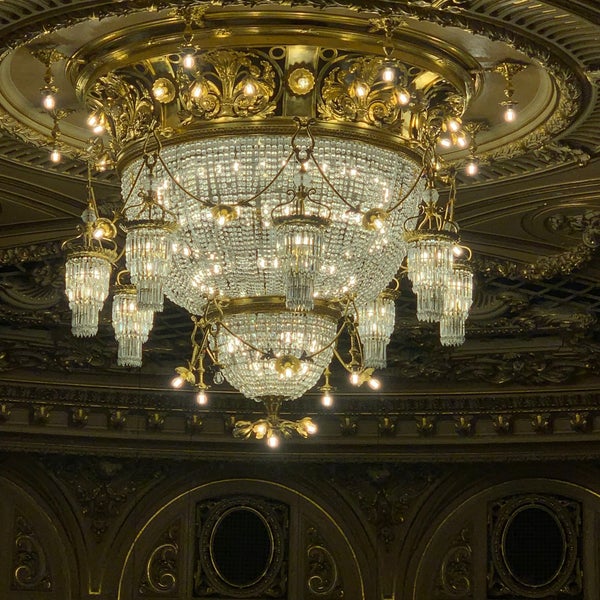 12/30/2021 tarihinde Yaroslav T.ziyaretçi tarafından Национальная опера Украины'de çekilen fotoğraf