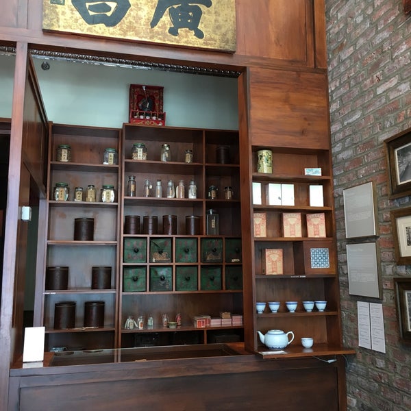 รูปภาพถ่ายที่ Museum of Chinese in America (MOCA) โดย Terri C. เมื่อ 7/4/2019