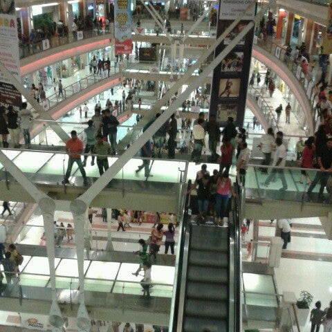 Снимок сделан в Korum Mall пользователем Jayashree S. 5/1/2013