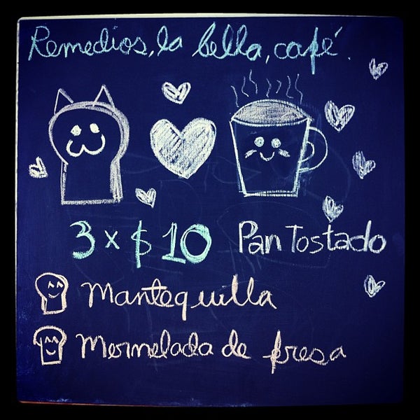 Photo prise au Remedios, La Bella, Café par Dulcinea S. le11/14/2012
