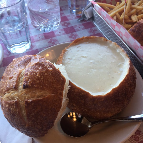 Great chowder in a bread bowl! Very filling for dinner !