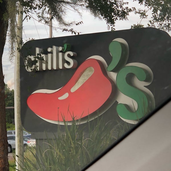 Foto scattata a Chili&#39;s Grill &amp; Bar da Ashley G. il 9/13/2019