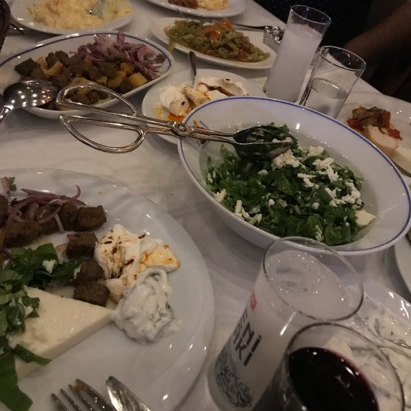 9/19/2020 tarihinde Brewheartziyaretçi tarafından Sadrazam Kemal Restaurant'de çekilen fotoğraf