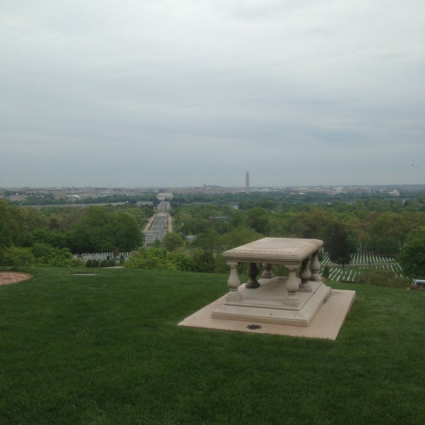 4/28/2013 tarihinde Leo F.ziyaretçi tarafından Arlington House'de çekilen fotoğraf
