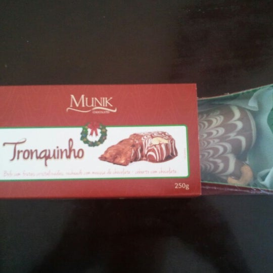 Снимок сделан в Munik Chocolates пользователем Felipe V. 12/15/2012