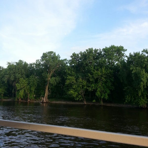 6/20/2013 tarihinde Iva R.ziyaretçi tarafından The Mighty Mississippi'de çekilen fotoğraf