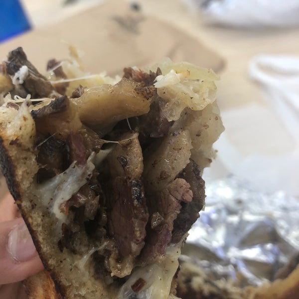 Photo taken at Eisenberg&#39;s Sandwich Shop by Wandaly G. on 7/10/2019