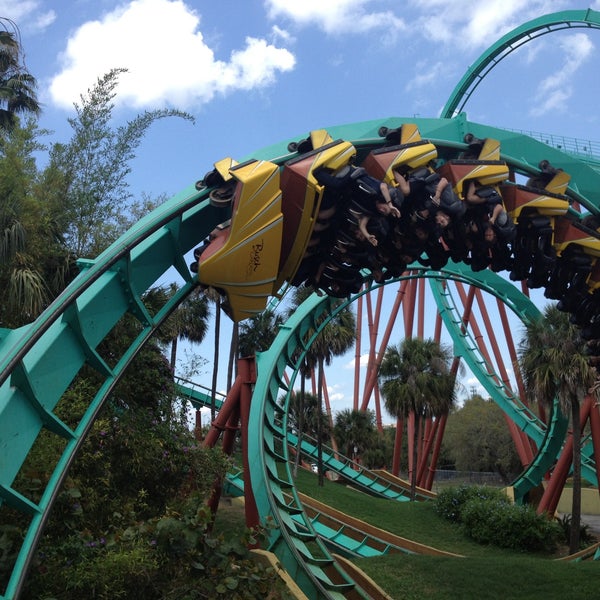 รูปภาพถ่ายที่ Busch Gardens Tampa Bay โดย Julio M. เมื่อ 4/16/2013