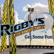 รูปภาพถ่ายที่ Rigby&#39;s Entertainment Complex โดย Rigby&#39;s Entertainment Complex เมื่อ 1/17/2016
