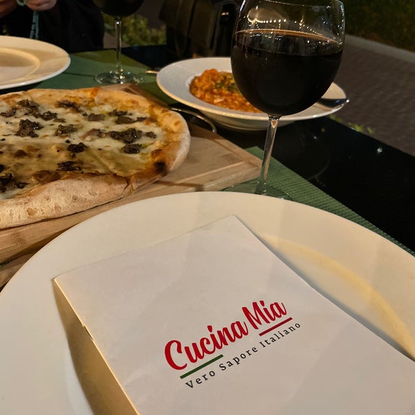 5/10/2022 tarihinde Aziyaretçi tarafından Cucina Mia Restaurant'de çekilen fotoğraf