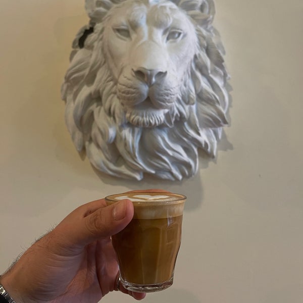 Foto tirada no(a) Café Humble Lion por WiLL em 4/18/2023
