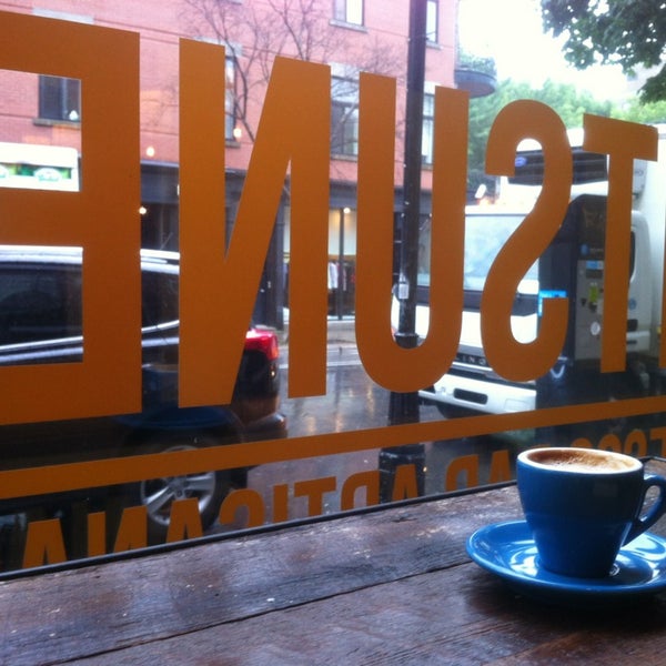 Photo taken at Kitsuné Espresso Bar Artisanal by WiLL on 6/28/2013