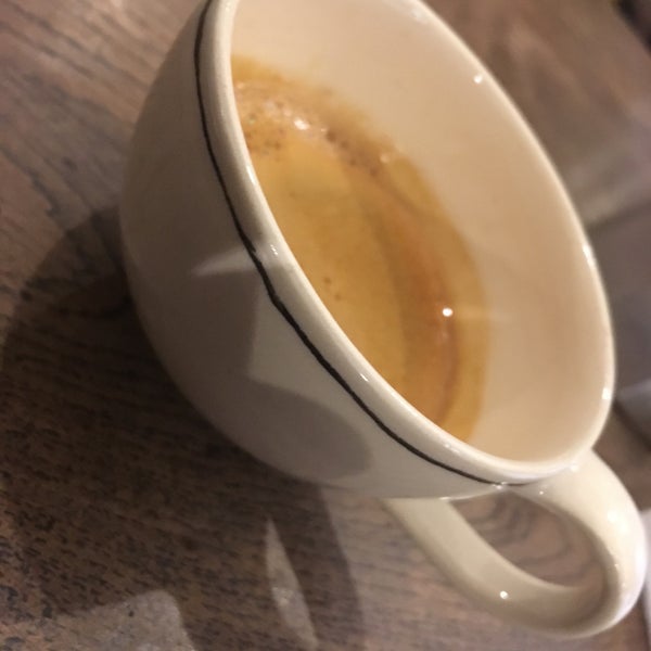 1/9/2018 tarihinde Strýček M.ziyaretçi tarafından Coffee imrvére'de çekilen fotoğraf