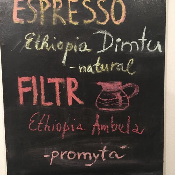 Foto diambil di Coffee imrvére oleh Strýček M. pada 2/5/2018