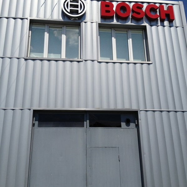 Сервисный центр bosch. Бош-центр омск. Бош центр новосибирск. Центр bosch москва. Бош картинки.