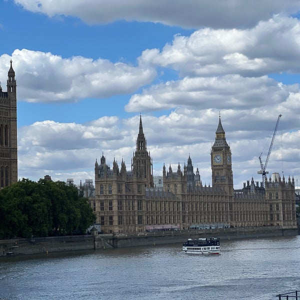 Photo taken at Houses of Parliament by Søren K. on 8/5/2022