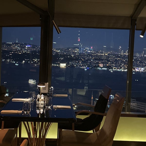 6/21/2023 tarihinde Ziad ..ziyaretçi tarafından City Lights Restaurant &amp; Bar InterContinental Istanbul'de çekilen fotoğraf