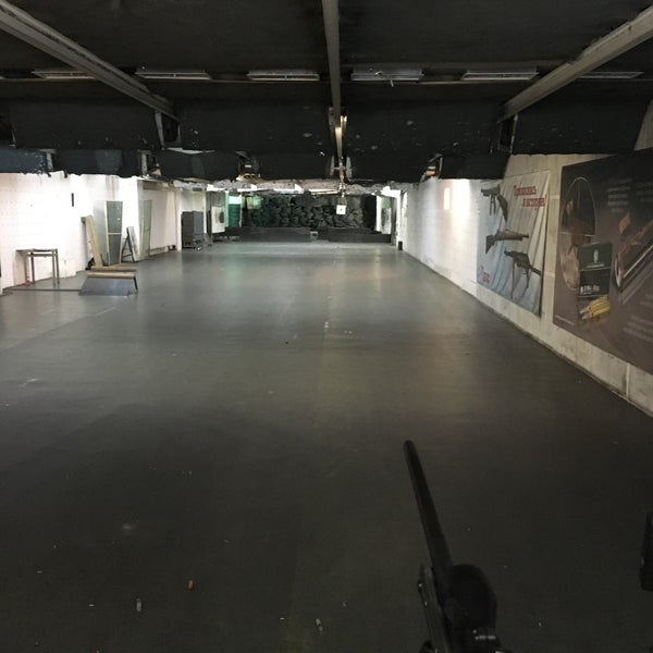 Необычный тир. Ниша в кирпичной кладке. Стрелковый тир. Ниши в кирпичной кладке. Тир кирпичи.