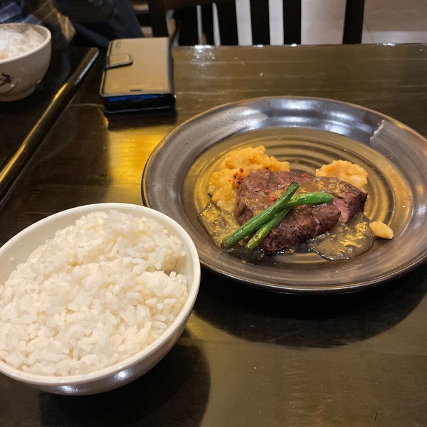 Photo taken at Miyako Japanese Cuisine &amp; Teppanyaki by Michael Angelo on 5/23/2021