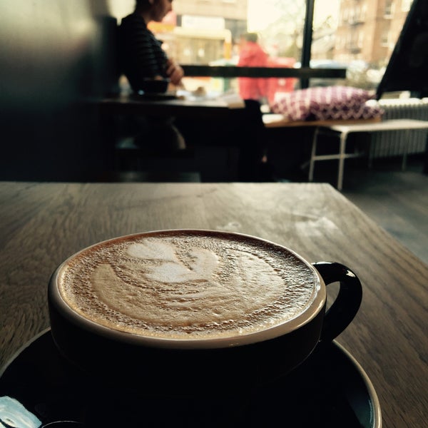1/16/2015 tarihinde Ekaterina B.ziyaretçi tarafından Coffee Mob'de çekilen fotoğraf