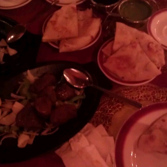 5/8/2013にtom a.がKismat Indian Restaurantで撮った写真