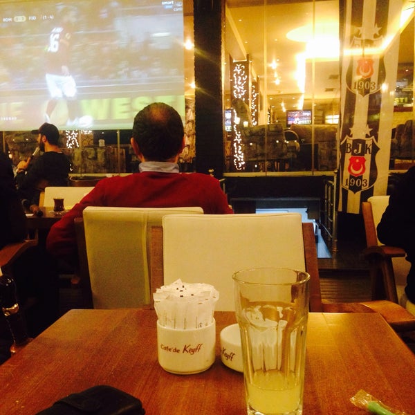 Das Foto wurde bei Cafe&#39;de Keyff von İhsan K. am 3/19/2015 aufgenommen