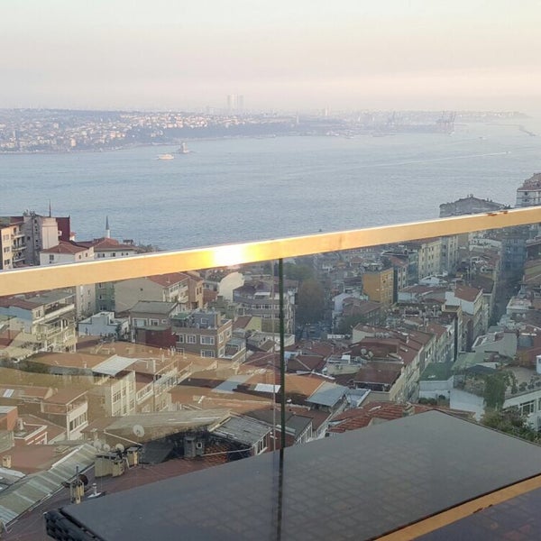 Снимок сделан в Alkoçlar Keban Otel пользователем TC Ruşen Ö. 11/13/2015
