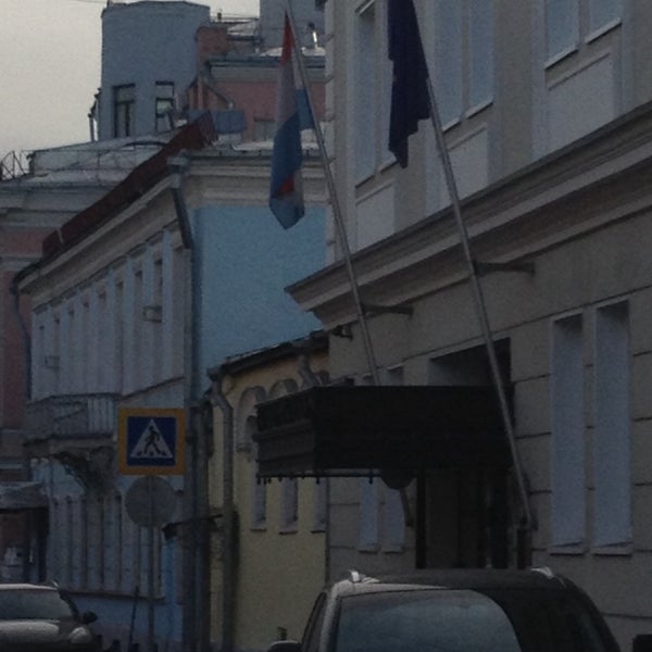 Посольство люксембурга в мире. Посол россии в люксембурге. Герцогство люксембург посольство в россии. Консульство люксембурга. Консульство люксембурга.