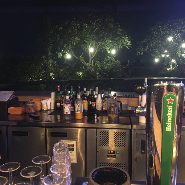 Vertigo Rooftop Pool and Bar 4 tips from 36 visitors