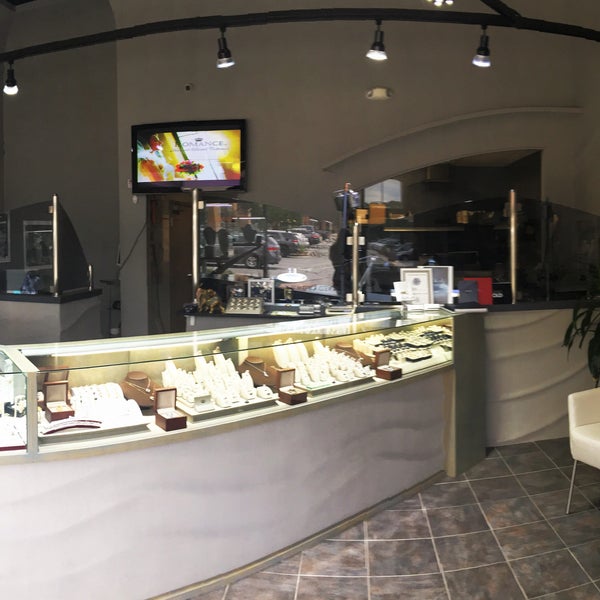 次での写真：Pavel's Custom Jewelry Madison Park シャーロット、NC