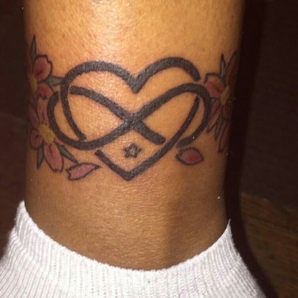 Kadillac Tattoo Deuce Tattoo Parlor in Philadelphia