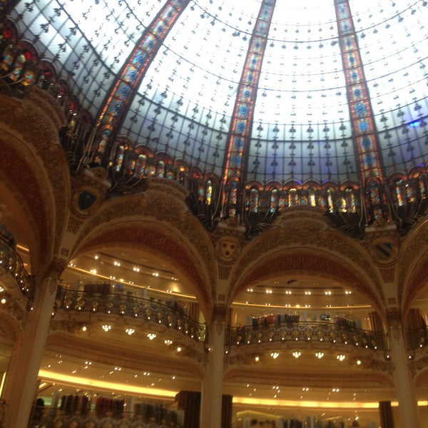 Photo taken at Galeries Lafayette Haussmann by Thierry D. on 5/3/2013