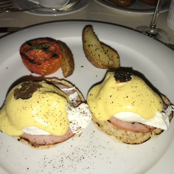Gotta try out the eggs benedict with a side order of sausages.