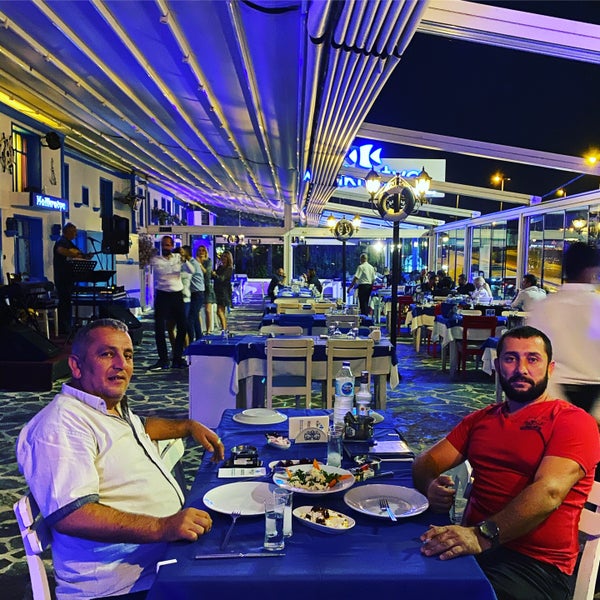 Foto tirada no(a) Kalikratya Balık Restaurant por Volkan Ü. em 9/25/2020