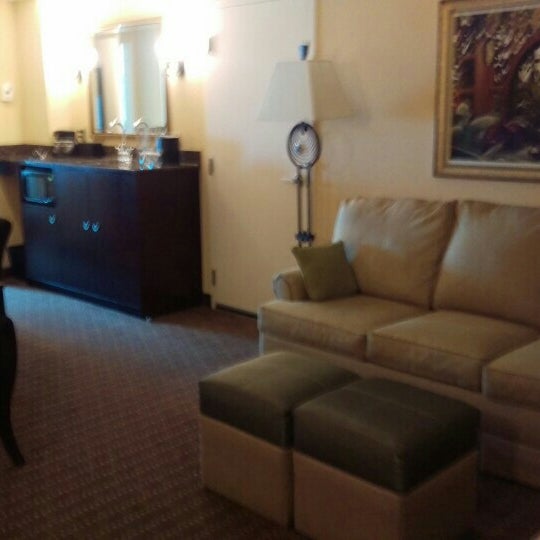 1/26/2016에 Cindy T. M.님이 Embassy Suites by Hilton Orlando Lake Buena Vista South에서 찍은 사진