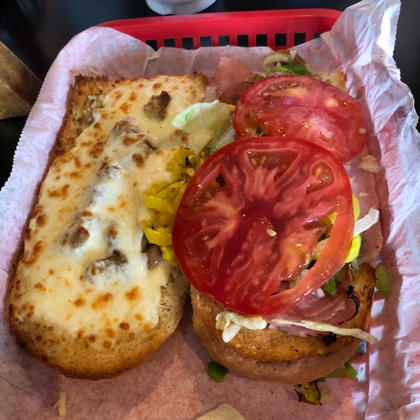 Mancino's Pizza and Grinders Pizzeria