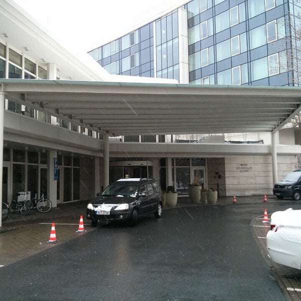 Photo prise au Courtyard by Marriott Hannover Maschsee par Koh S. le3/10/2013