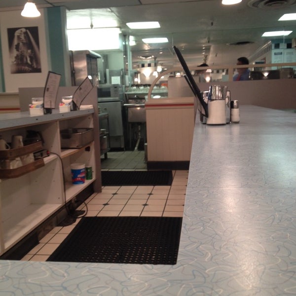 Photo taken at Hathaway&#39;s Diner by Kyle C. on 11/30/2013